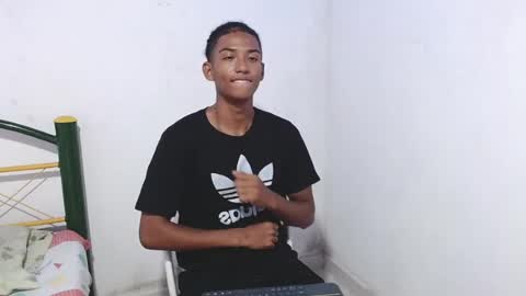 Snapshot of gabi_gol chatting on May 12, 3:31 pm gabi_gol online show from May 12, 3:31 pm