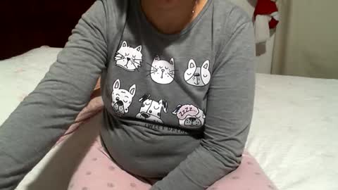 Snapshot of gabibrasil chatting on July 15, 10:48 pm gaby layla online show from July 15, 10:48 pm