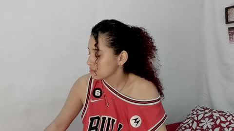 Snapshot of gabriela_duarte chatting on February 3, 5:18 am Gabi online show from February 3, 5:18 am