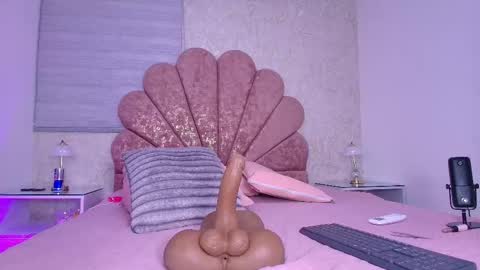 gabriela online show from March 5, 7:32 pm