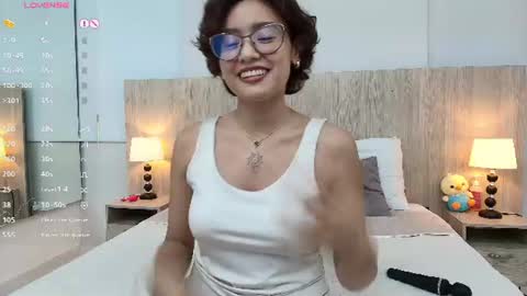 Snapshot of gabriela_vargas chatting on July 7, 7:23 am Gabriela Vargas online show from July 7, 7:23 am
