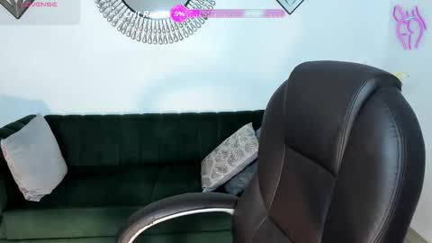 gabriella_evans_ online show from February 16, 1:46 am