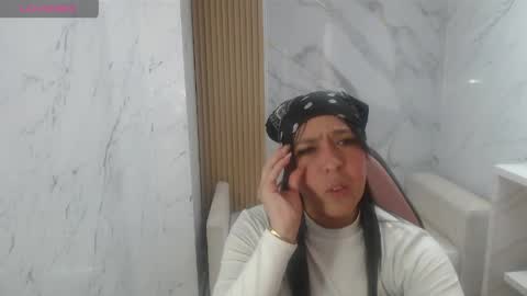 Gabriella online show from April 16, 1:34 pm