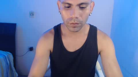 Snapshot of gabrielle_ramirez chatting on December 14, 5:29 am Gabriel online show from December 14, 5:29 am