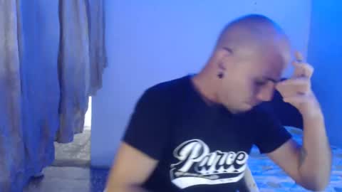 Snapshot of gabrielle_ramirez chatting on February 14, 9:53 pm Gabriel online show from February 14, 9:53 pm