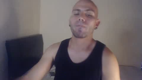 Snapshot of gabrielle_ramirez chatting on May 14, 9:54 pm Gabriel online show from May 14, 9:54 pm
