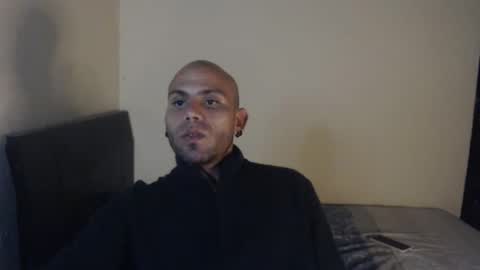 Snapshot of gabrielle_ramirez chatting on May 15, 11:56 pm Gabriel online show from May 15, 11:56 pm