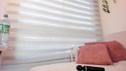 Snapshot of gabrielle_steele chatting on July 1, 10:53 pm online show from July 1, 10:53 pm