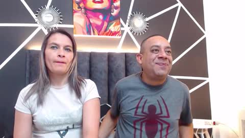 gabrielyabigail online show from February 19, 3:19 pm