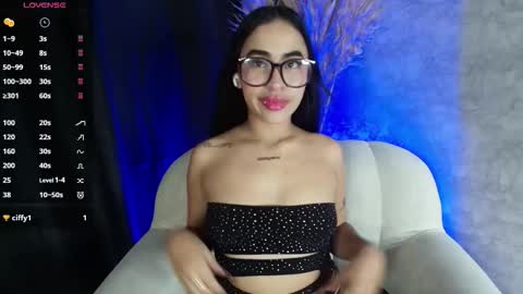          online show from November 8, 3:07 am