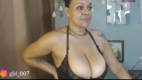 Snapshot of gaby_sant chatting on June 24, 12:20 am Gabriela Here you will see a lot of sensuality I want you to feel and see that it is real online show from June 24, 12:20 am