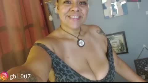 Snapshot of gaby_sant chatting on July 5, 8:27 pm Gabriela Here you will see a lot of sensuality I want you to feel and see that it is real online show from July 5, 8:27 pm