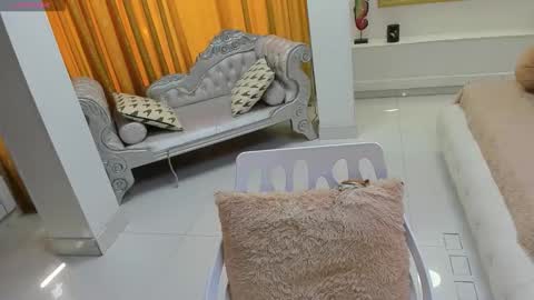 gabriela online show from April 7, 3:12 pm