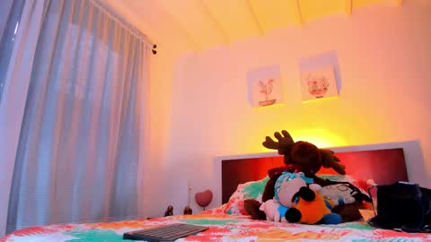 Gabybuttler online show from February 21, 8:05 pm