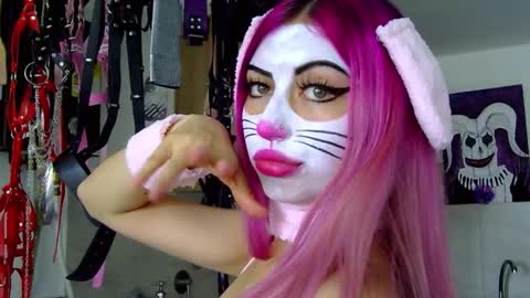 gabygumms online show from October 19, 12:50 pm