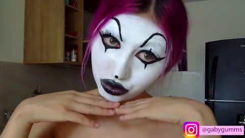 gabygumms online show from October 28, 1:14 pm