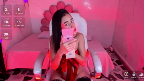 Gaby Owens  online show from April 1, 10:18 pm