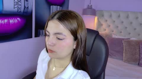 Snapshot of gabyqueens chatting on February 25, 2:21 am Gaby online show from February 25, 2:21 am