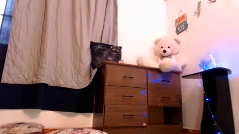 Snapshot of gabysot chatting on December 20, 9:39 pm gabysot online show from December 20, 9:39 pm