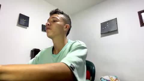 gadiel_sex online show from April 8, 10:59 am