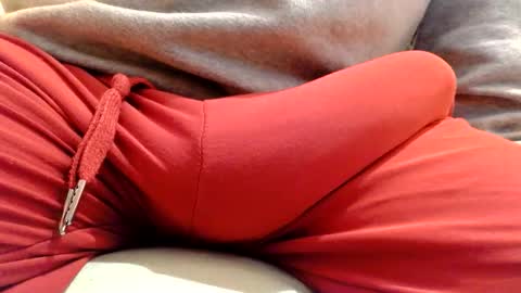 Snapshot of gae89tano chatting on April 22, 9:27 pm gae89tano online show from April 22, 9:27 pm