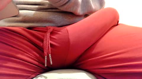 Snapshot of gae89tano chatting on April 27, 9:13 pm gae89tano online show from April 27, 9:13 pm