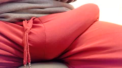Snapshot of gae89tano chatting on May 8, 9:09 pm gae89tano online show from May 8, 9:09 pm