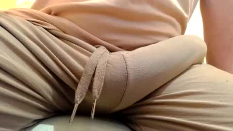 Snapshot of gae89tano chatting on May 15, 7:54 pm gae89tano online show from May 15, 7:54 pm