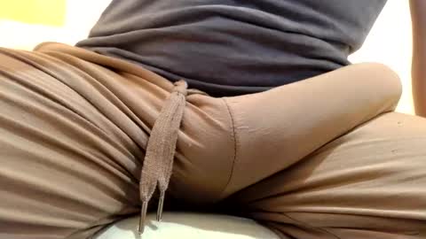 Snapshot of gae89tano chatting on May 22, 10:43 am gae89tano online show from May 22, 10:43 am