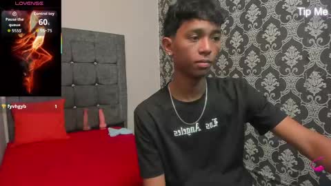 Snapshot of gael_d4v7 chatting on April 15, 7:21 pm Gael online show from April 15, 7:21 pm