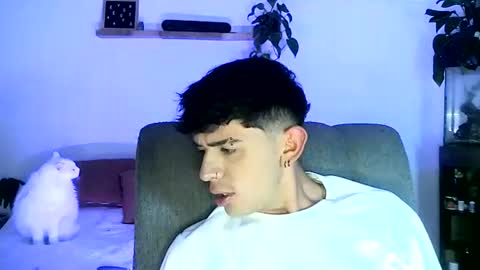 Gael Garca online show from February 28, 4:13 am