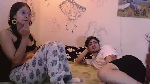 Snapshot of gaia_16 chatting on June 19, 8:34 pm Gaia y Clayde online show from June 19, 8:34 pm