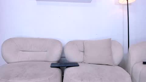 gal_stone_ online show from June 4, 1:55 am