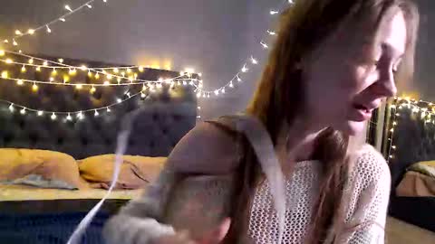 Snapshot of galaxyandromeda chatting on January 18, 5:22 am My name Lou 3 online show from January 18, 5:22 am