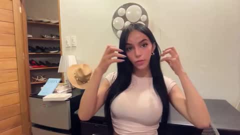 Snapshot of galileii chatting on February 24, 1:53 pm galileii online show from February 24, 1:53 pm