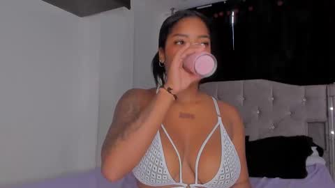 Snapshot of game_with_lesbians_ chatting on February 19, 11:06 am game with lesbians online show from February 19, 11:06 am