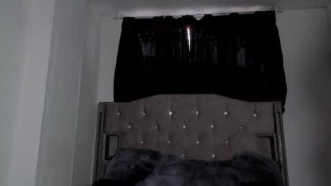 Snapshot of game_with_lesbians_ chatting on April 21, 11:27 am game with lesbians online show from April 21, 11:27 am
