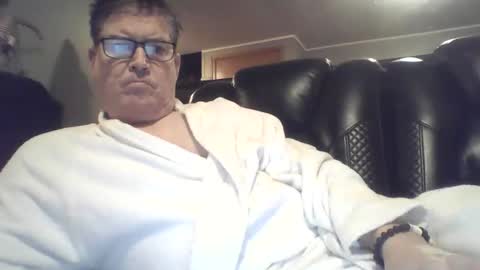 Snapshot of gameon1969 chatting on January 5, 10:32 am gameon1969 online show from January 5, 10:32 am