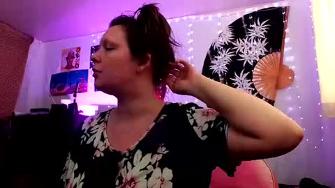 Snapshot of gamergirlroxy chatting on July 16, 8:59 pm GamerGirlRoxy online show from July 16, 8:59 pm