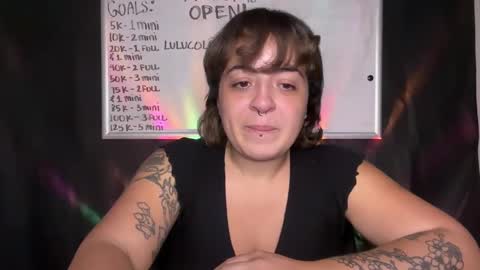 Snapshot of gamermilf94 chatting on October 8, 10:07 pm GamerMilf94 online show from October 8, 10:07 pm