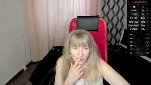 Snapshot of ganet469 chatting on June 16, 3:20 am Janette online show from June 16, 3:20 am