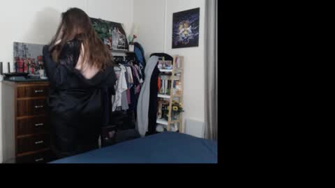 HOT  online show from March 28, 10:48 am