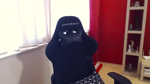 GangstaLover online show from December 18, 10:19 am