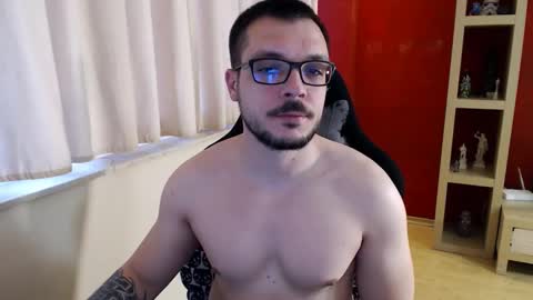 GangstaLover online show from April 12, 3:33 am