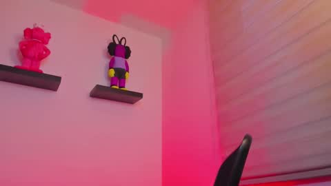 Snapshot of gangster_girl chatting on December 11, 10:49 pm GANG online show from December 11, 10:49 pm