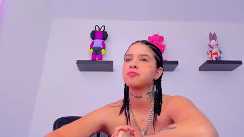 Snapshot of gangster_girl chatting on February 12, 2:21 pm GANG online show from February 12, 2:21 pm