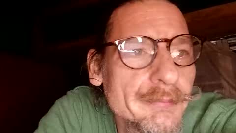 Snapshot of gapegasp chatting on November 3, 3:30 am gapegasp online show from November 3, 3:30 am