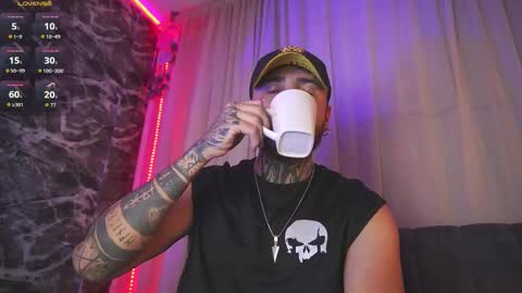 Chris  Dont forget to gift me thumb up Its very important to me and makes me happy AF  online show from March 18, 5:43 am