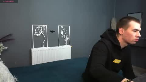 Max and Eva online show from February 16, 4:08 am