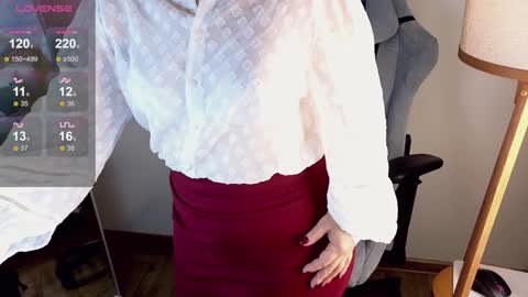 Snapshot of gardner_ava chatting on December 23, 9:27 am Ava online show from December 23, 9:27 am